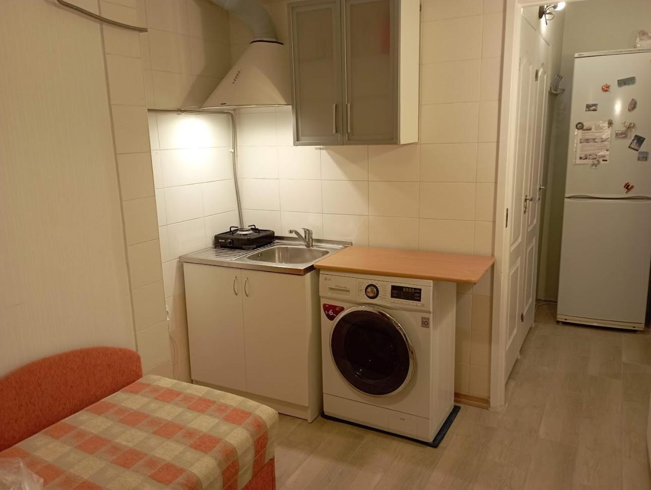 A Comfortable 18M Room With Balcony Talin Exterior foto