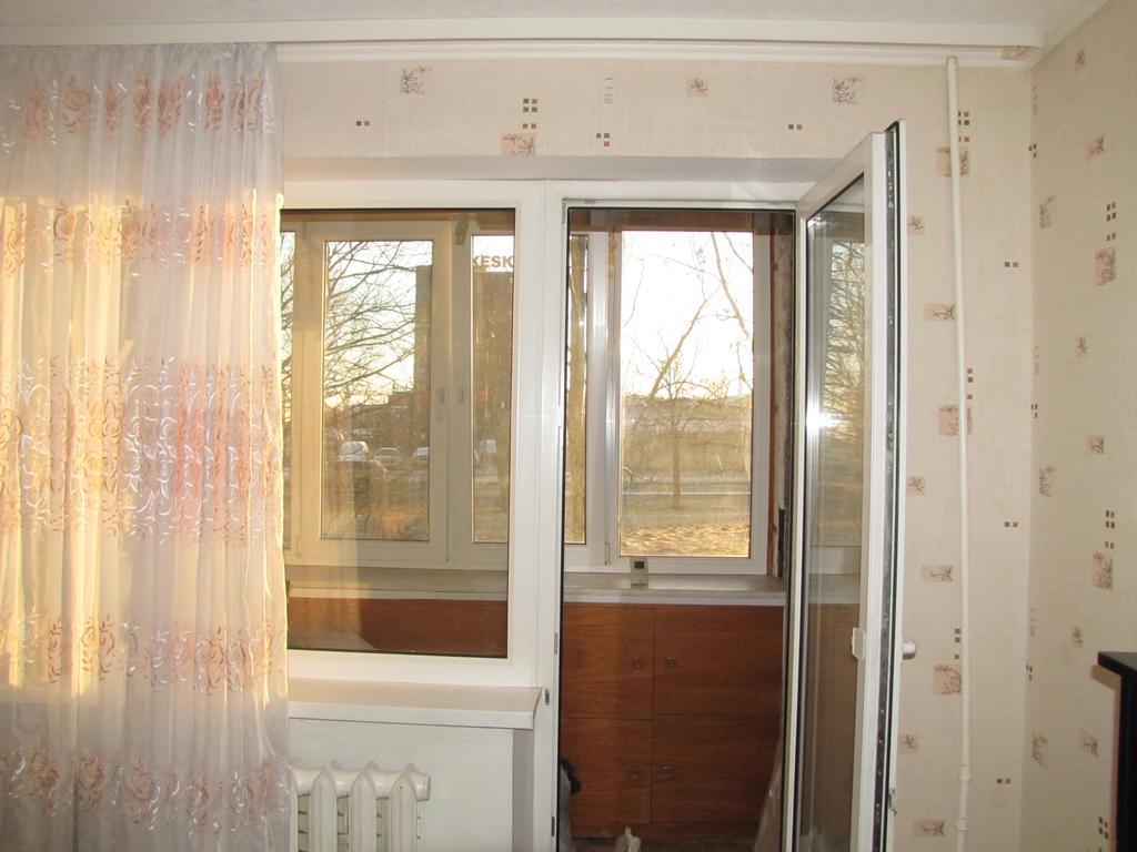 A Comfortable 18M Room With Balcony Talin Exterior foto